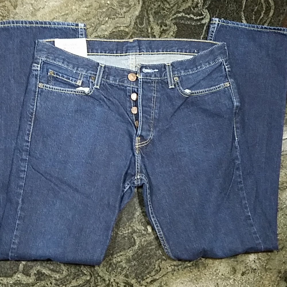 HOLLISTER FLY BUTTON JEANS 33X32